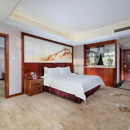 Vienna Hotel Shenzhen Pingshan Shenshan Road Екстериор снимка